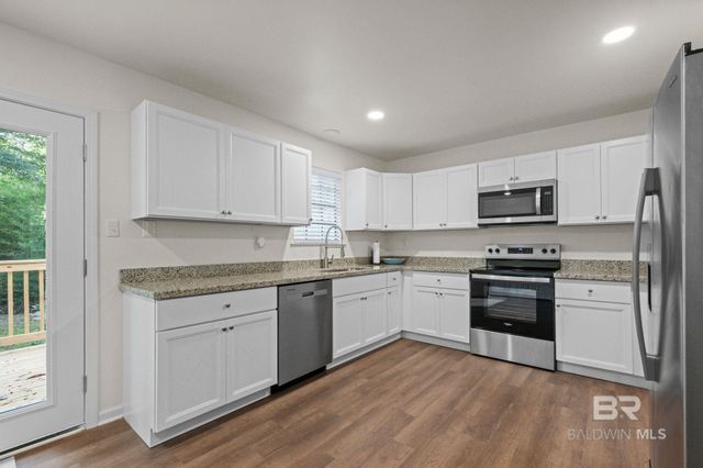 169 Buena Vista Drive, Daphne, AL 36526