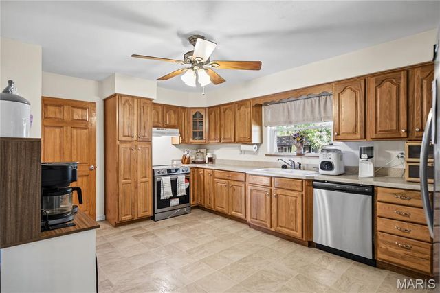 2316 Saint Bernard Avenue, Granite City, IL 62040