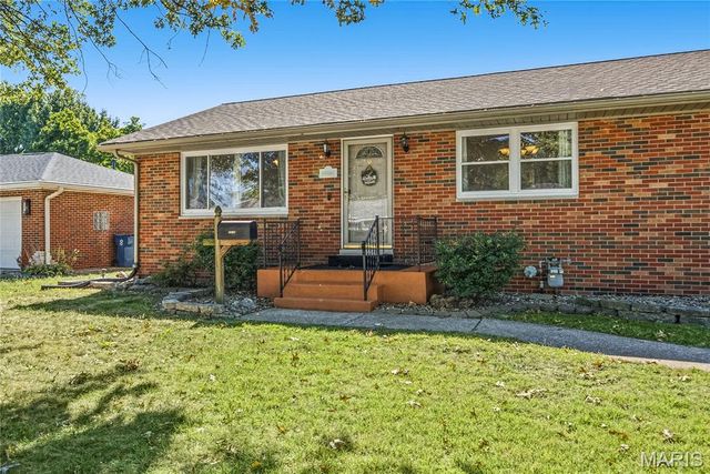 2316 Saint Bernard Avenue, Granite City, IL 62040