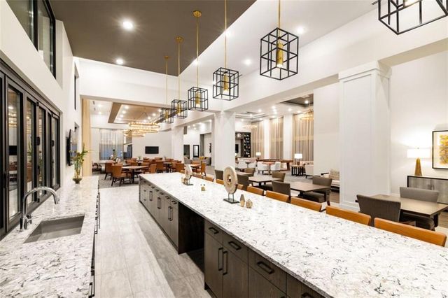 1927 Powers Ferry Road 317, Atlanta, GA 30339