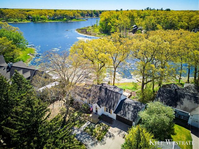 14152 Green Street, Grand Haven, MI 49417