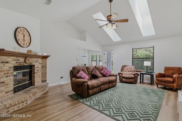 1335 BEE Street N, Orange Park, FL 32065