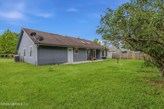 1335 BEE Street N, Orange Park, FL 32065
