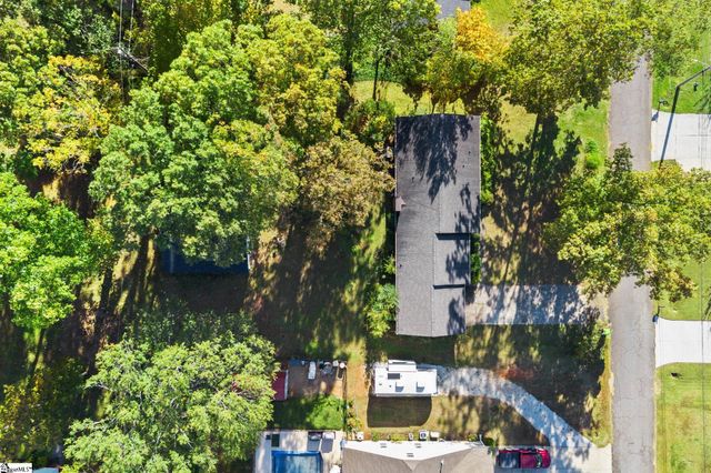 102 Somerset Drive, Lyman, SC 29365