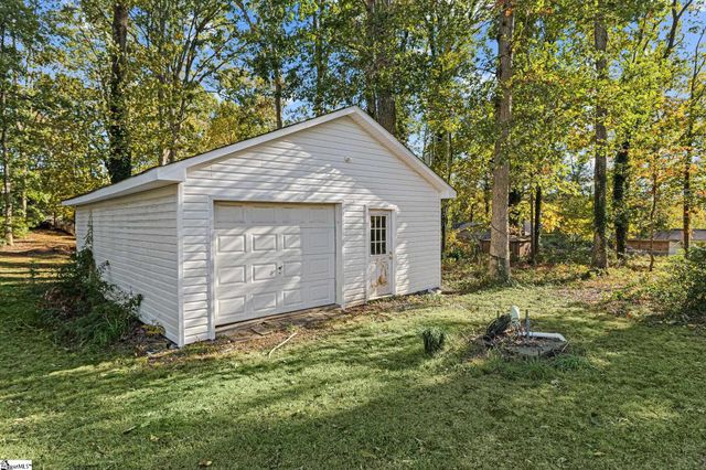 102 Somerset Drive, Lyman, SC 29365