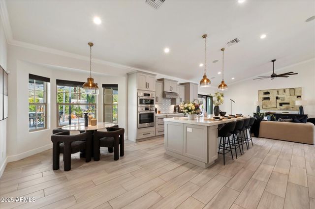 10180 E LARKSPUR Drive, Scottsdale, AZ 85260