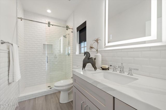 10180 E LARKSPUR Drive, Scottsdale, AZ 85260