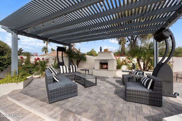 10180 E LARKSPUR Drive, Scottsdale, AZ 85260