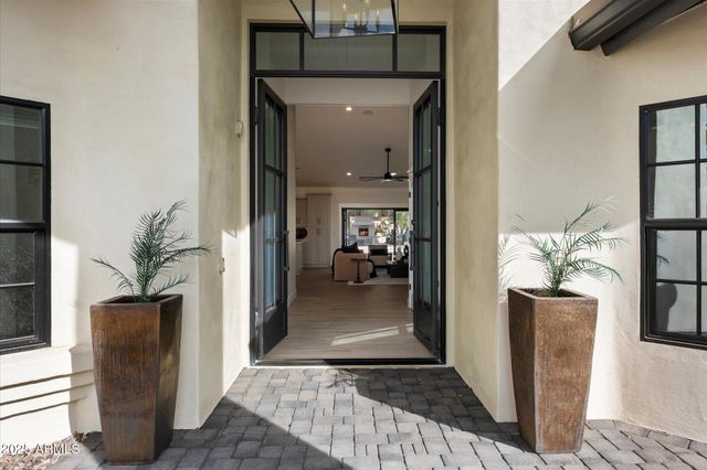 10180 E LARKSPUR Drive, Scottsdale, AZ 85260