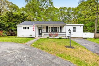 545 Tremont St, Rehoboth, MA 02769