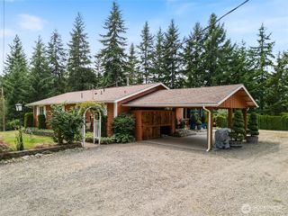 5650 NW Marks Road, Bremerton, WA 98312