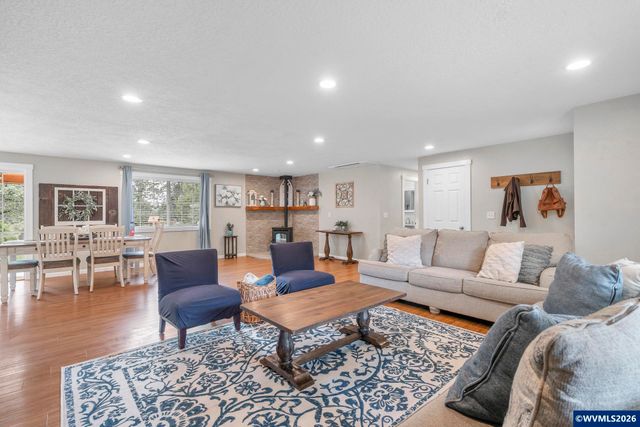 5425 Val View Dr SE, Turner, OR 97392