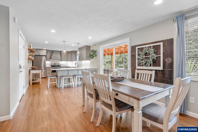 5425 Val View Dr SE, Turner, OR 97392