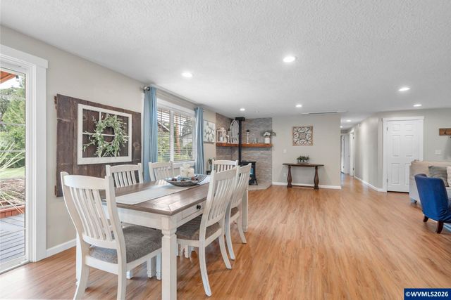 5425 Val View Dr SE, Turner, OR 97392
