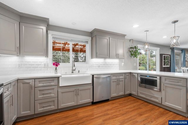 5425 Val View Dr SE, Turner, OR 97392