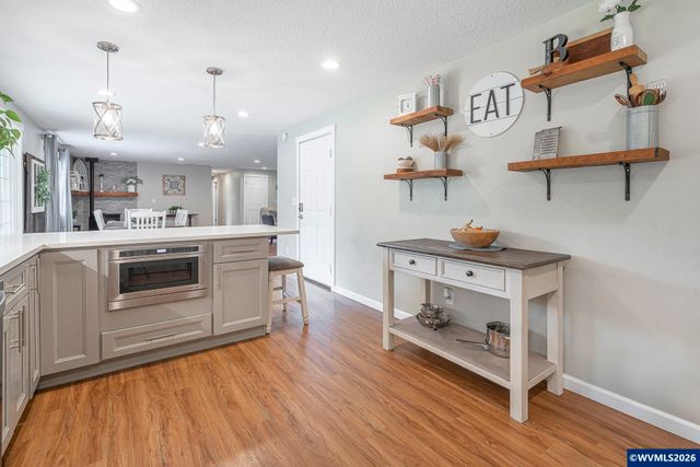 5425 Val View Dr SE, Turner, OR 97392