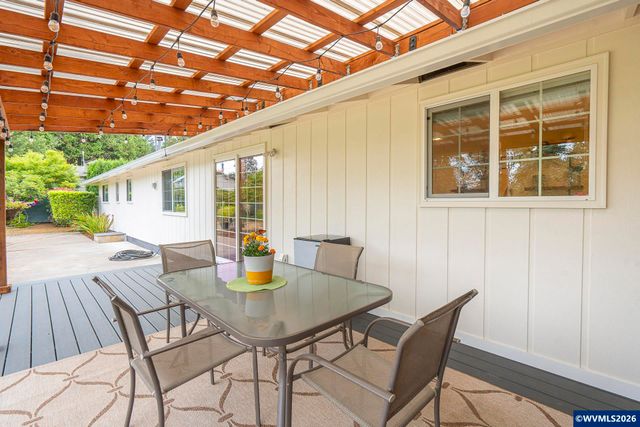 5425 Val View Dr SE, Turner, OR 97392