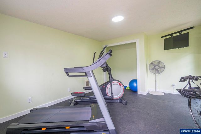 5425 Val View Dr SE, Turner, OR 97392
