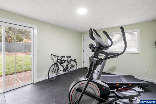 5425 Val View Dr SE, Turner, OR 97392