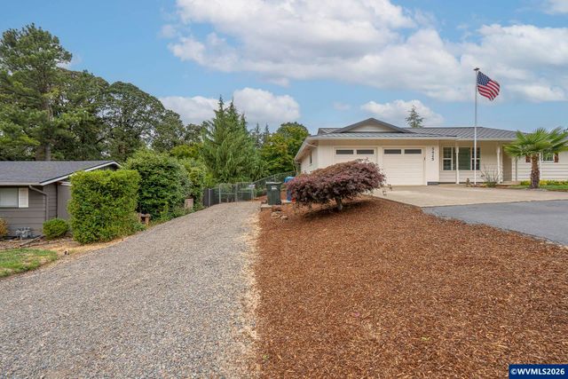 5425 Val View Dr SE, Turner, OR 97392