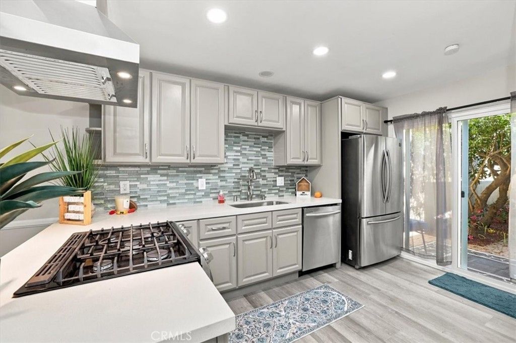 13656 Red Hill, Tustin, CA 92780 — exterior