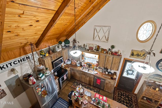 1345 Midway Road, Midway, TN 37809