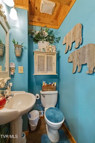 1345 Midway Road, Midway, TN 37809