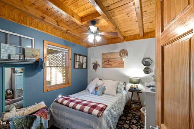 1345 Midway Road, Midway, TN 37809