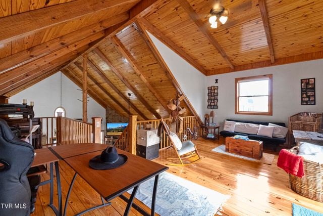 1345 Midway Road, Midway, TN 37809