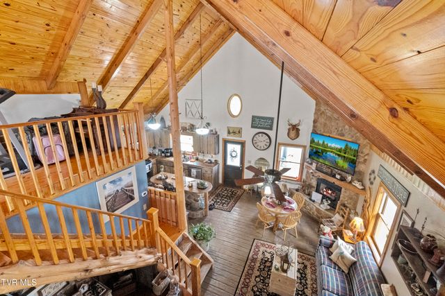 1345 Midway Road, Midway, TN 37809