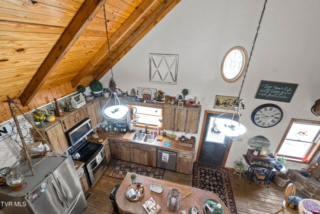 1345 Midway Road, Midway, TN 37809