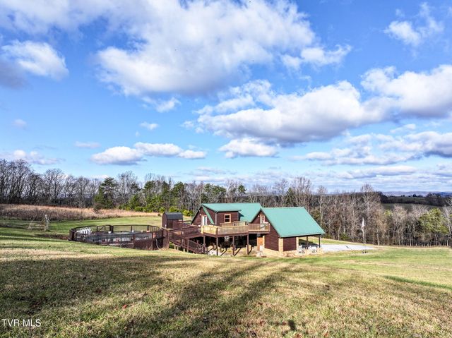 1345 Midway Road, Midway, TN 37809