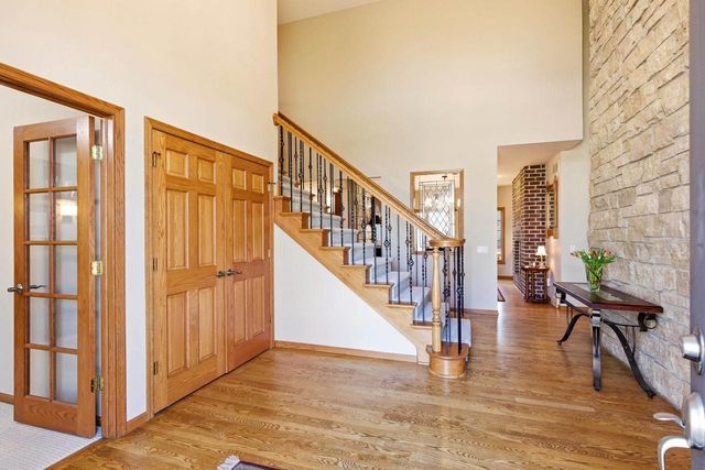 1005 Stonebriar Drive, Verona, WI 53593