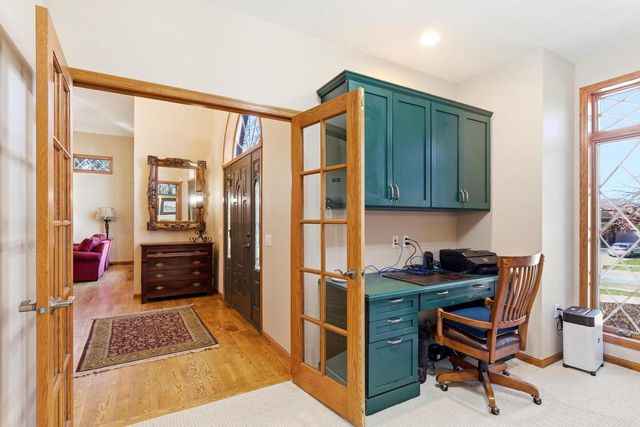 1005 Stonebriar Drive, Verona, WI 53593