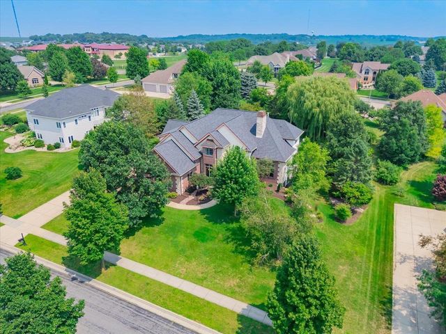 1005 Stonebriar Drive, Verona, WI 53593