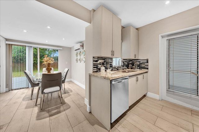 1835 Park Lane, Fort Lauderdale, FL 33315