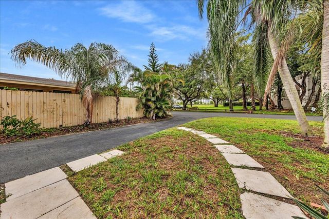 1835 Park Lane, Fort Lauderdale, FL 33315