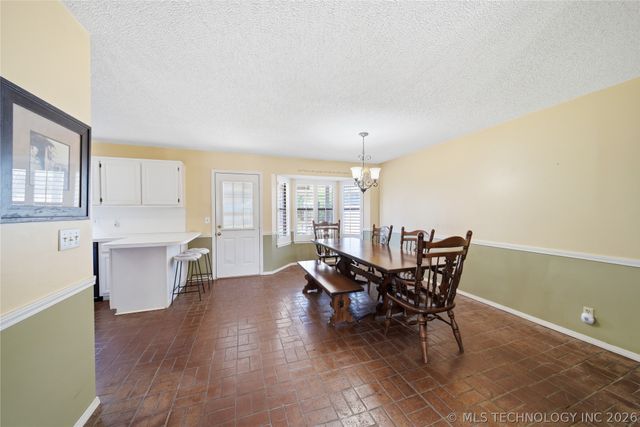 11330 S 108th East Place, Bixby, OK 74008