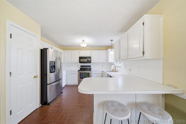 11330 S 108th East Place, Bixby, OK 74008