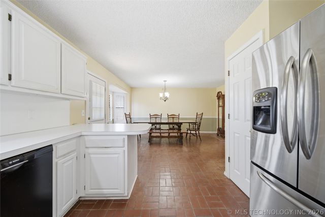 11330 S 108th East Place, Bixby, OK 74008