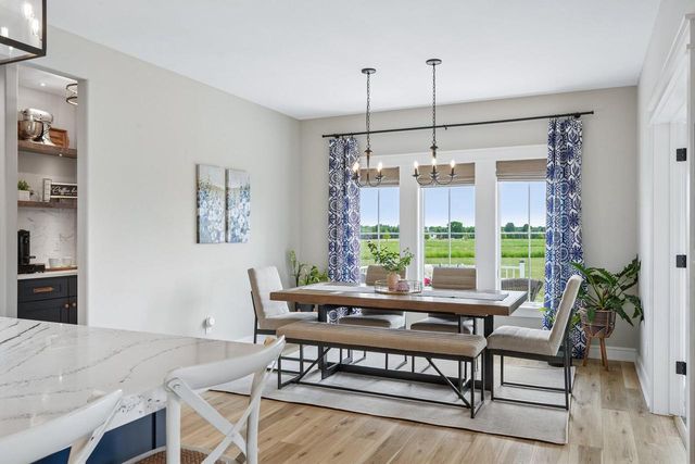560 Cedar LANE, Summit, WI 53066