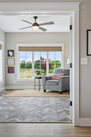 560 Cedar LANE, Summit, WI 53066