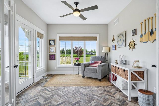 560 Cedar LANE, Summit, WI 53066
