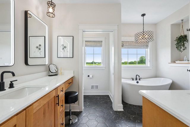 560 Cedar LANE, Summit, WI 53066