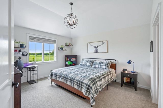 560 Cedar LANE, Summit, WI 53066