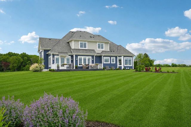 560 Cedar LANE, Summit, WI 53066