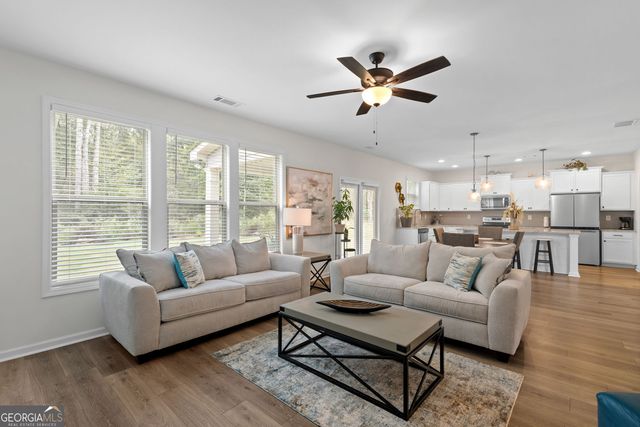 206 Blue Dragon Drive, Jefferson, GA 30549