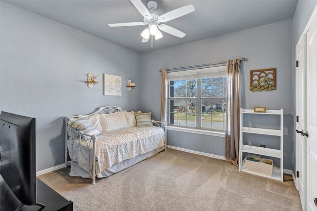 121 Heritage Place, Glen Rose, TX 76043