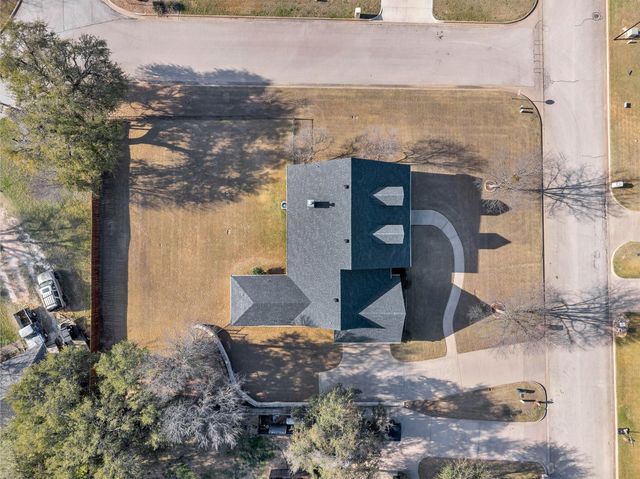 121 Heritage Place, Glen Rose, TX 76043