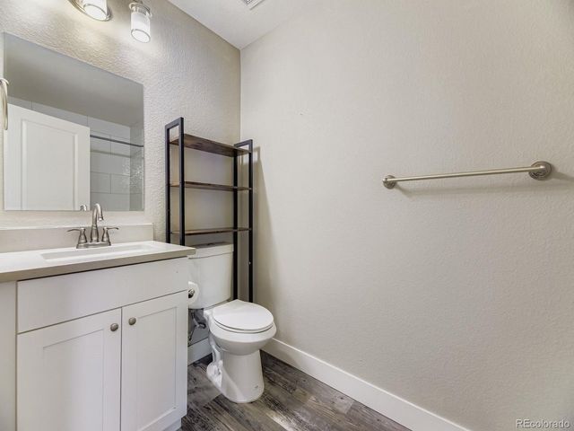 2065 W Vassar Ave, Englewood, CO 80110